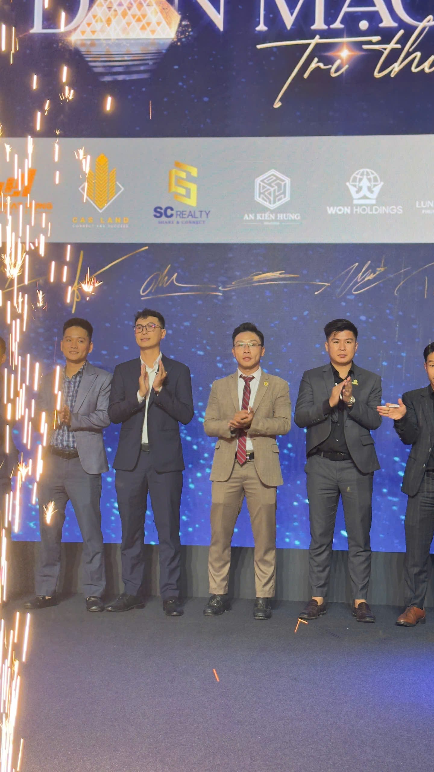 HÌnh ảnh Founder Đặng Huy tại sự kiện Kickoff TT Genesis An Kiến Hưng